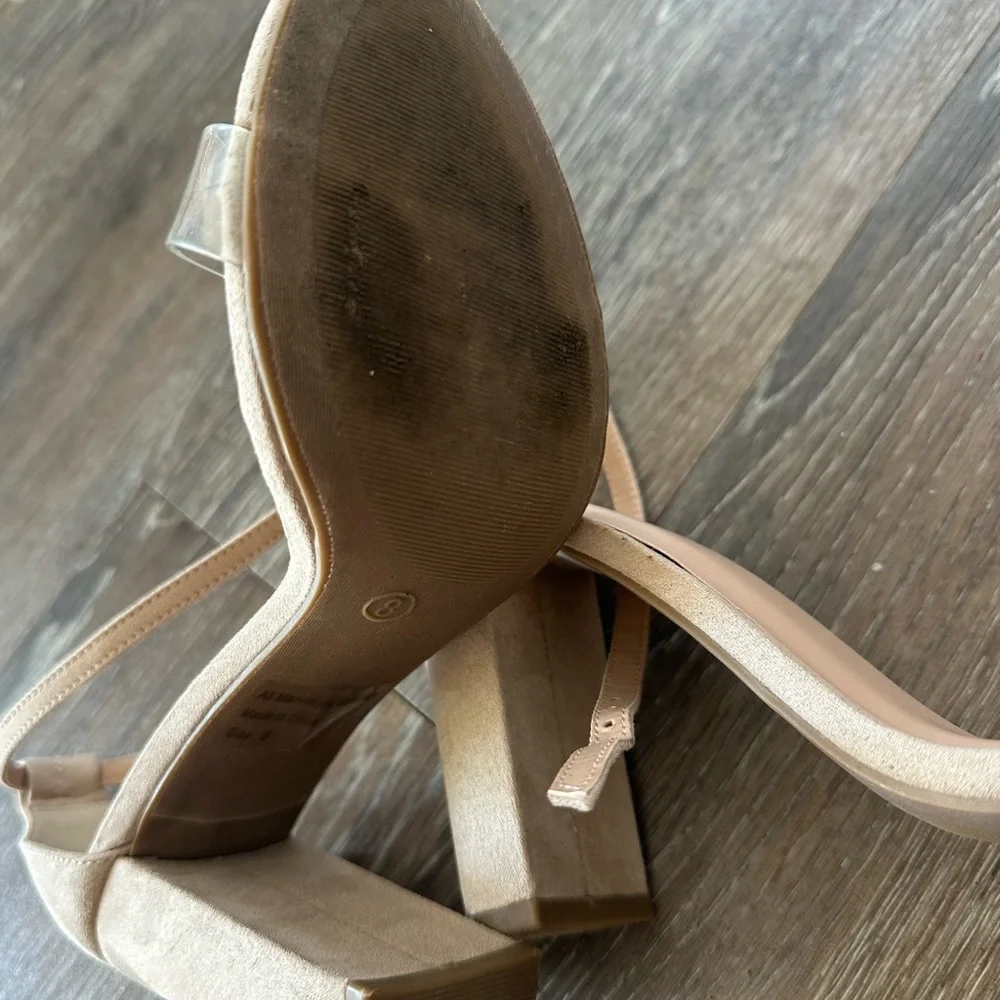 Fashion Nova round toe Tan Block Heel Sandals size 8